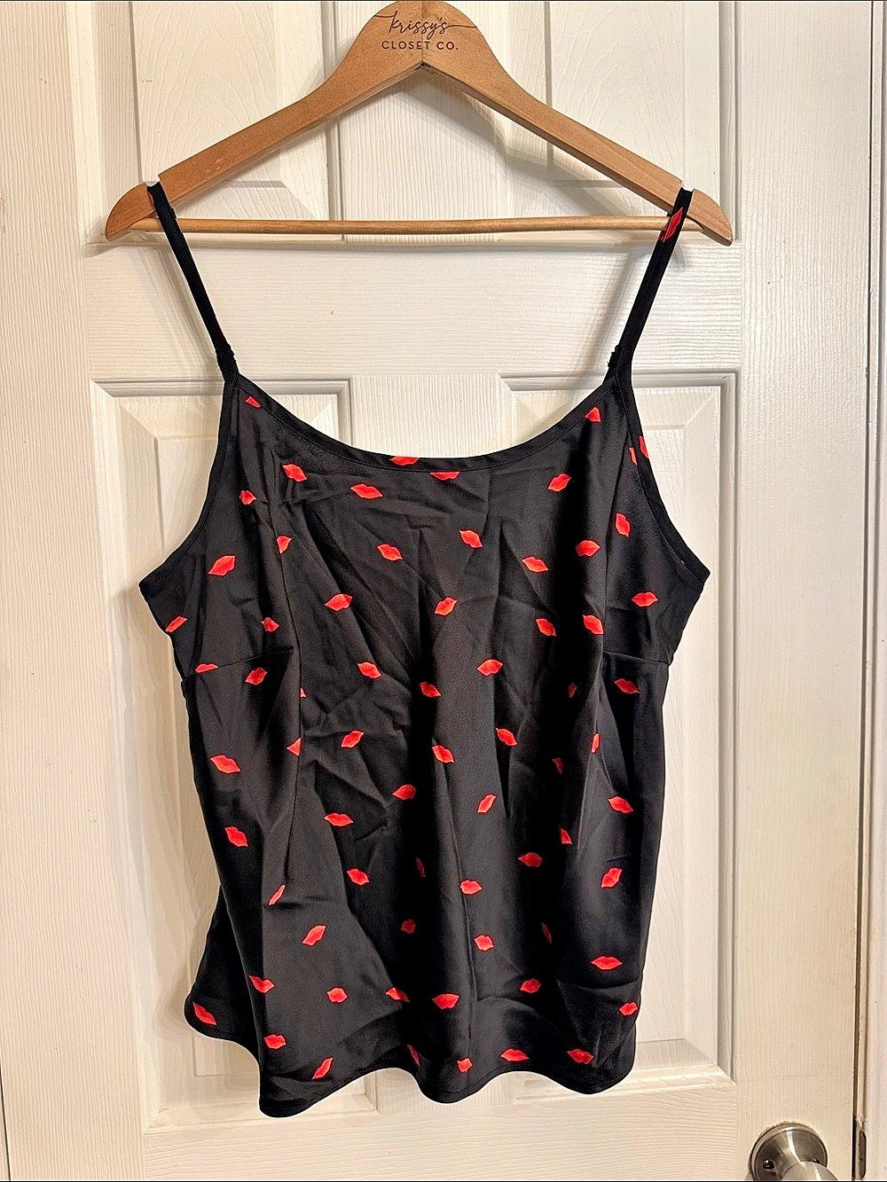 a new day Satin Lip Print Cami Tank Top Black & Red XXL